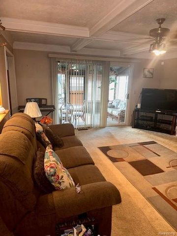 37129 Almont Drive W, Sterling Heights, MI 48310