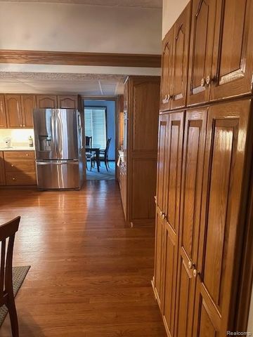 37129 Almont Drive W, Sterling Heights, MI 48310