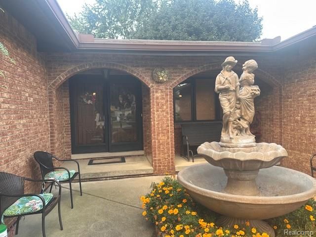 37129 Almont Drive W, Sterling Heights, MI 48310