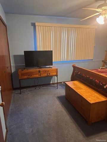 37129 Almont Drive W, Sterling Heights, MI 48310