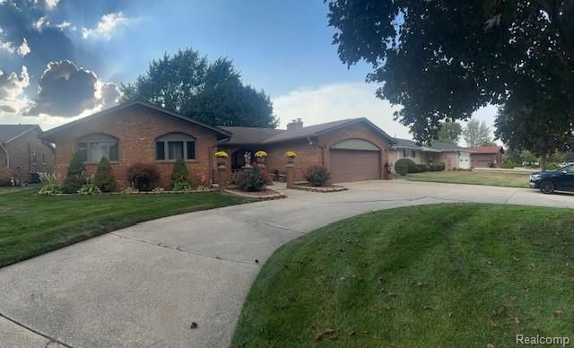 37129 Almont Drive W, Sterling Heights, MI 48310