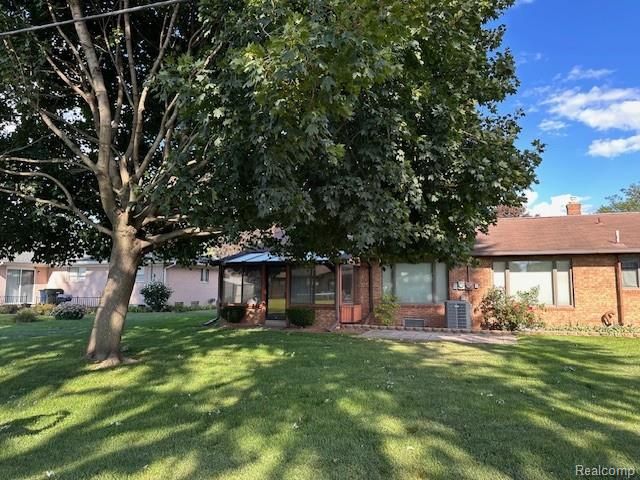 37129 Almont Drive W, Sterling Heights, MI 48310