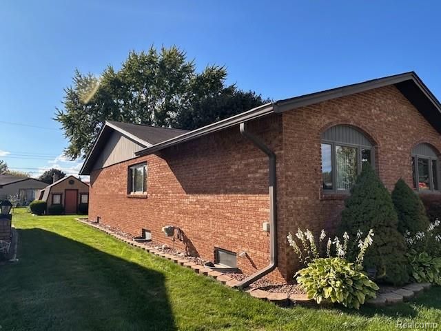 37129 Almont Drive W, Sterling Heights, MI 48310