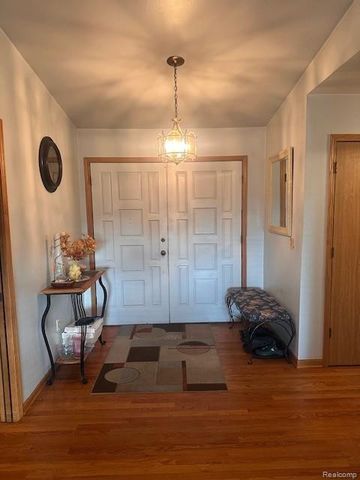 37129 Almont Drive W, Sterling Heights, MI 48310