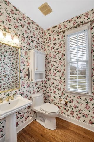 109 Oakview Dr, Cranberry Twp, PA 16066