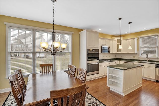 109 Oakview Dr, Cranberry Twp, PA 16066