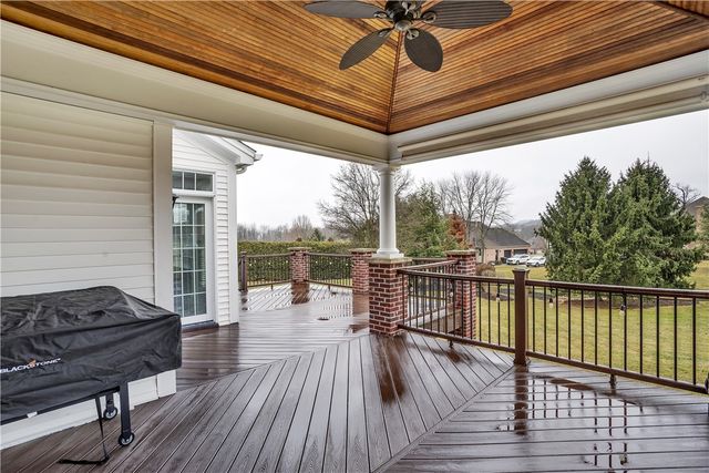 109 Oakview Dr, Cranberry Twp, PA 16066