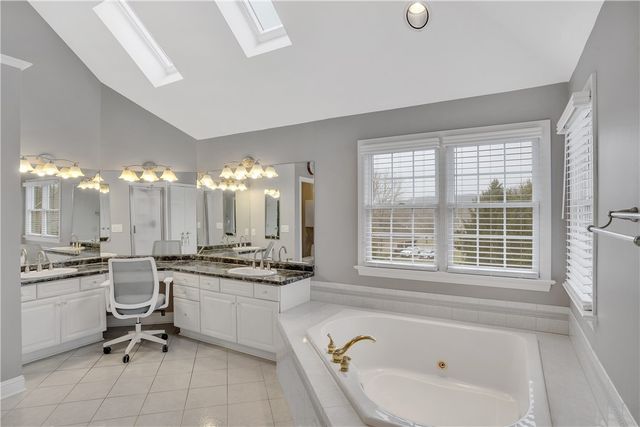 109 Oakview Dr, Cranberry Twp, PA 16066