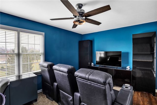 109 Oakview Dr, Cranberry Twp, PA 16066