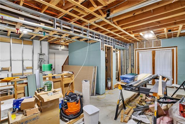 109 Oakview Dr, Cranberry Twp, PA 16066