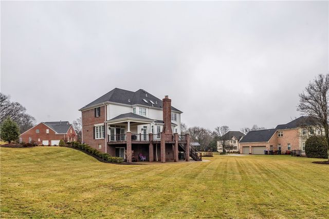 109 Oakview Dr, Cranberry Twp, PA 16066