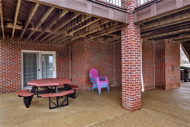 109 Oakview Dr, Cranberry Twp, PA 16066