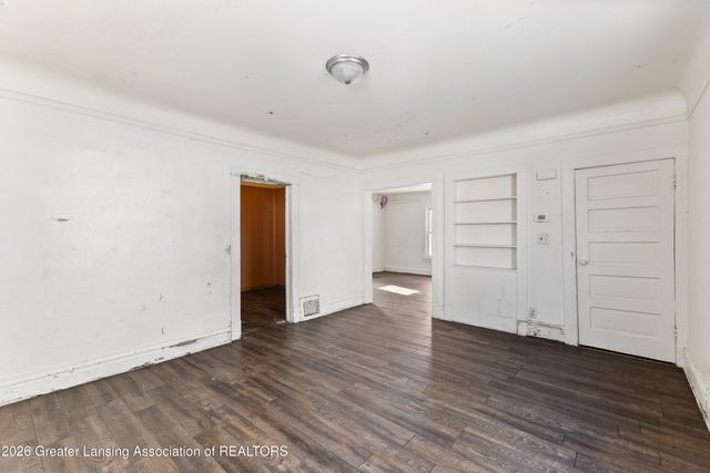 527 Beech Street, Lansing, MI 48912