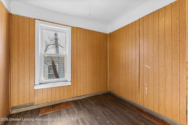 527 Beech Street, Lansing, MI 48912