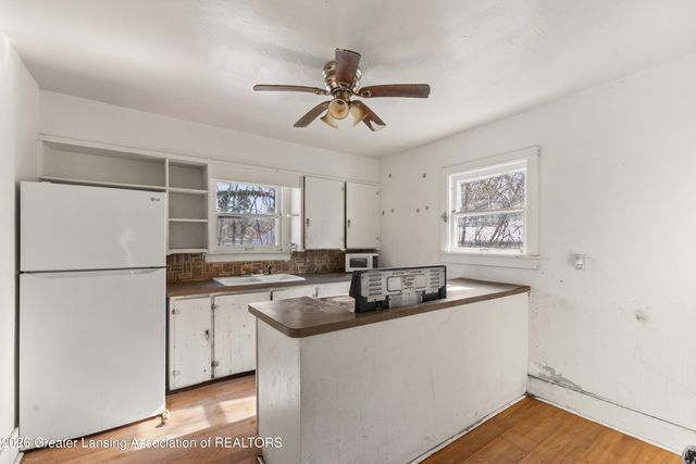 527 Beech Street, Lansing, MI 48912