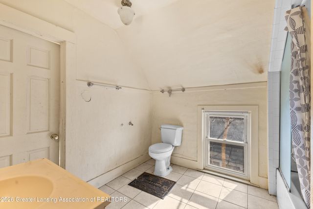 527 Beech Street, Lansing, MI 48912