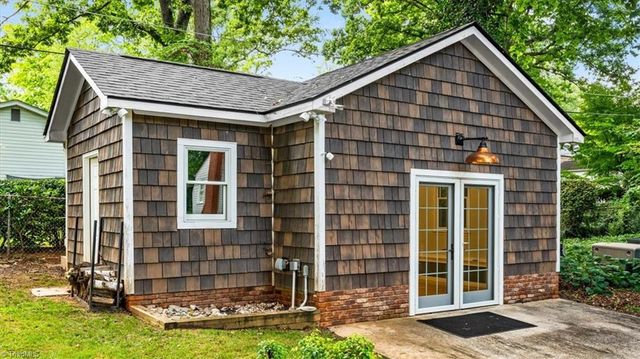 300 Warren Street, Greensboro, NC 27403