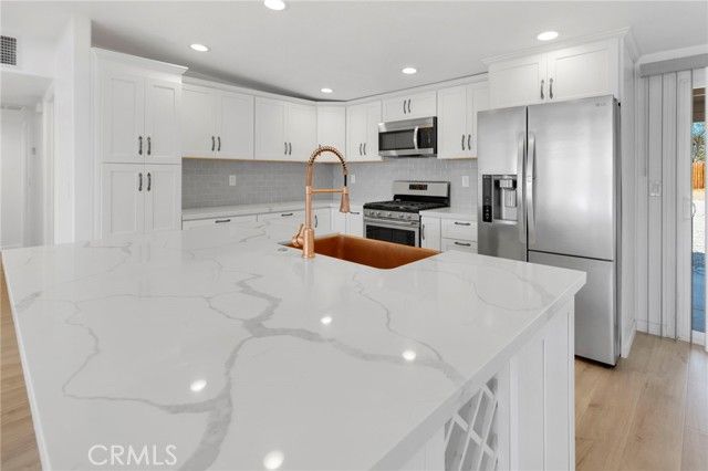 8770 Glendale, Hesperia, CA 92345