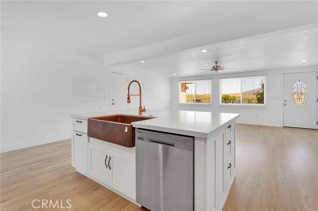 8770 Glendale, Hesperia, CA 92345