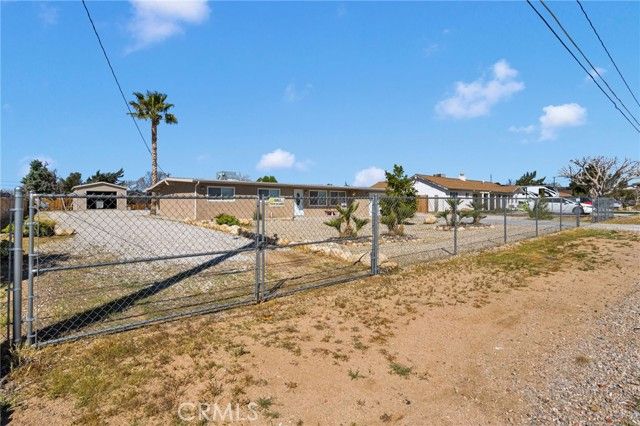 8770 Glendale, Hesperia, CA 92345