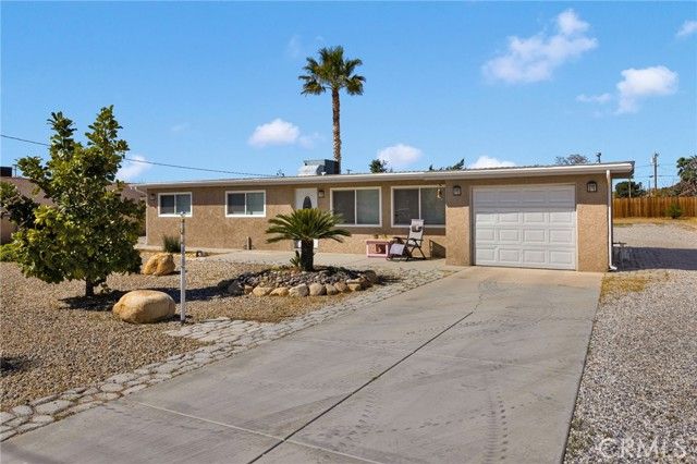 8770 Glendale, Hesperia, CA 92345