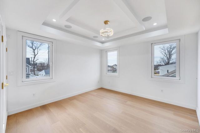 36 Jupiter Lane, Levittown, NY 11756