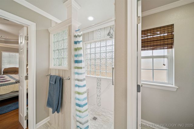 9910 E Shadowlake Lane, Claremore, OK 74017