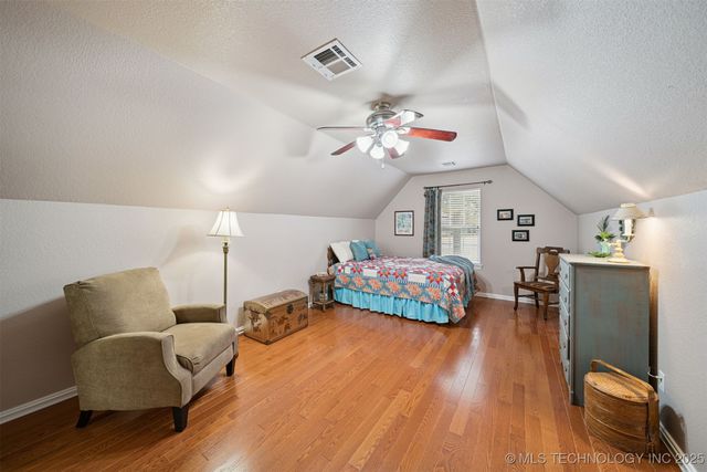 9910 E Shadowlake Lane, Claremore, OK 74017