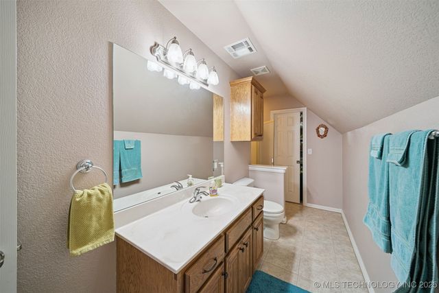 9910 E Shadowlake Lane, Claremore, OK 74017