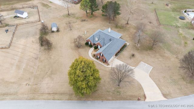 9910 E Shadowlake Lane, Claremore, OK 74017