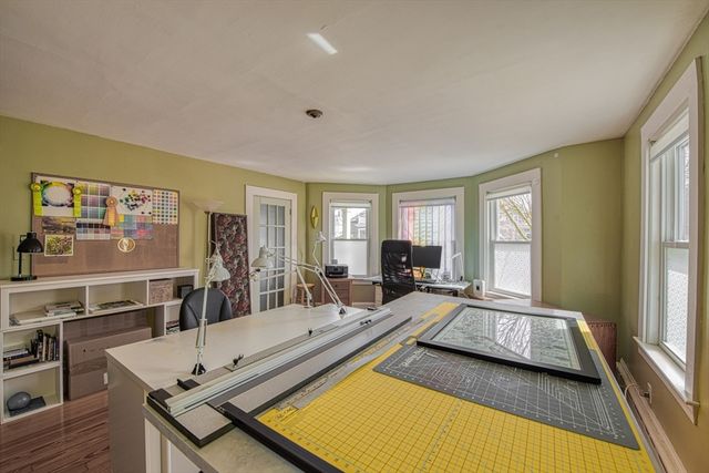 69 Maple St, New Bedford, MA 02740