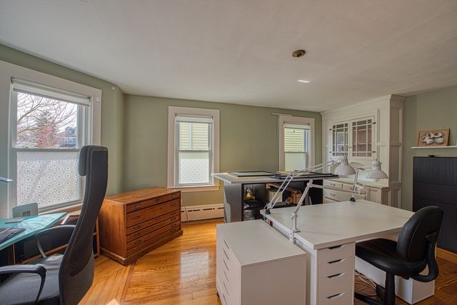 69 Maple St, New Bedford, MA 02740