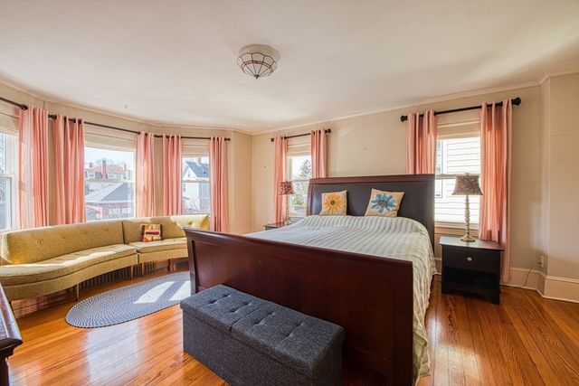 69 Maple St, New Bedford, MA 02740
