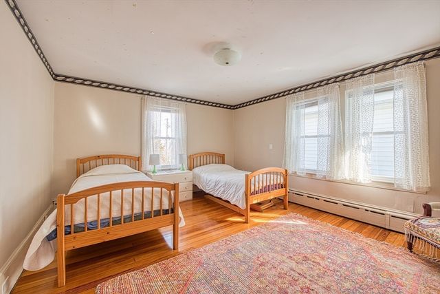 69 Maple St, New Bedford, MA 02740