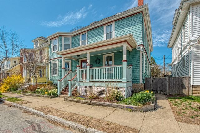 69 Maple St, New Bedford, MA 02740