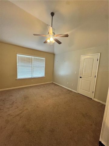 229 Chloe Dianne Drive, Loganville, GA 30052