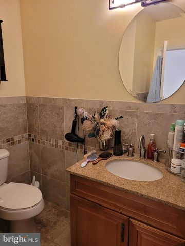 1829 MANTON ST, Philadelphia, PA 19146