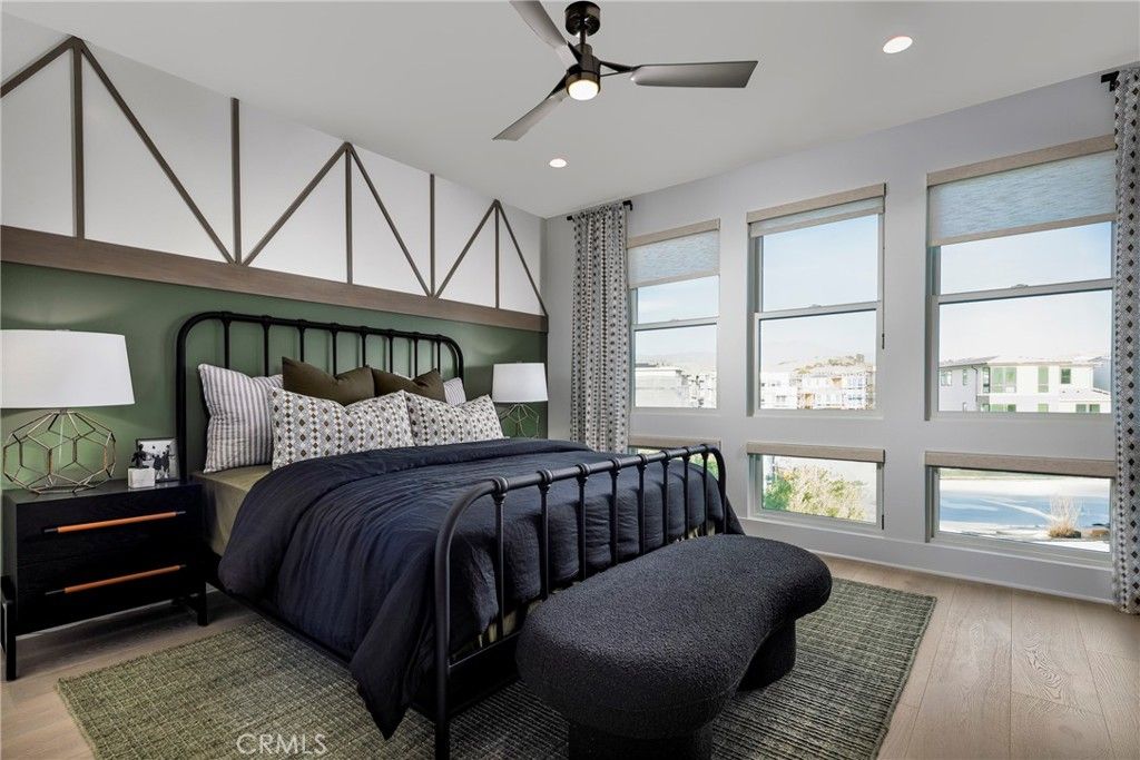 Image 10 of property listing at 109 Apron, Irvine, CA 92618