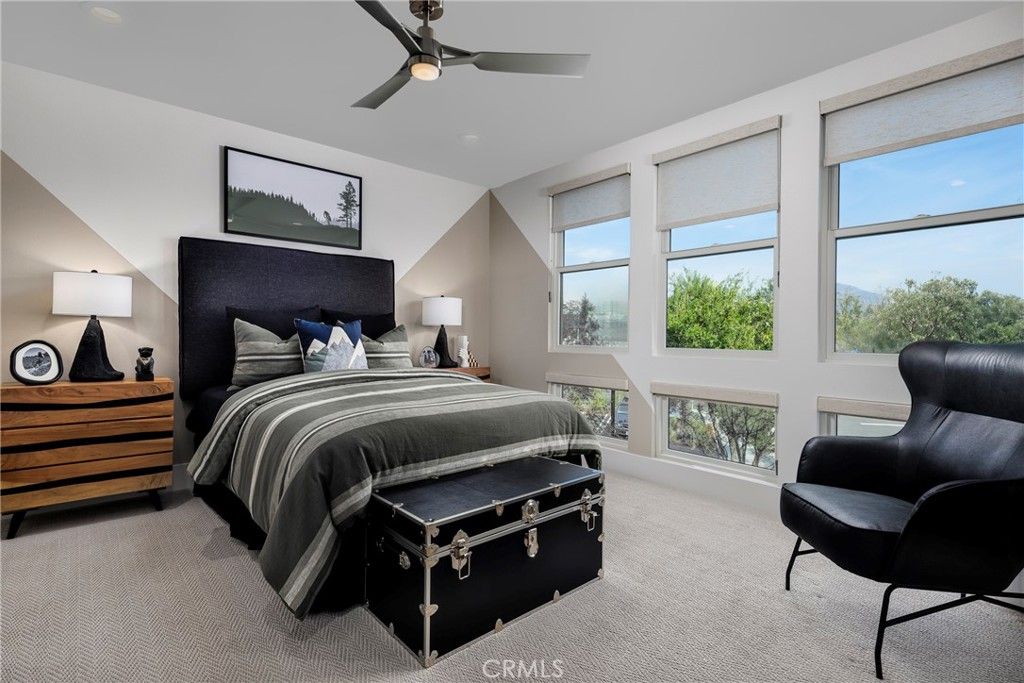 Image 9 of property listing at 109 Apron, Irvine, CA 92618