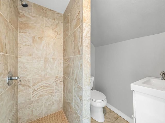 2606 CAMPBELL Street, Kansas City, MO 64108
