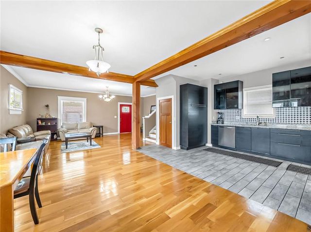 2606 CAMPBELL Street, Kansas City, MO 64108