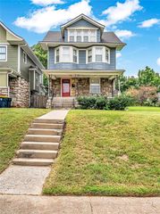 2606 CAMPBELL Street, Kansas City, MO 64108