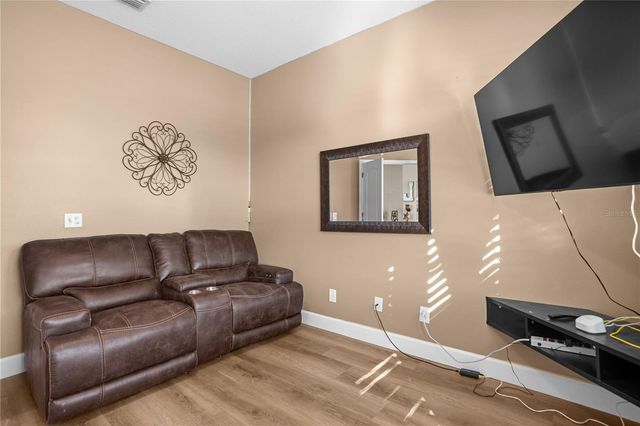 1492 MELLON WAY, Sarasota, FL 34232