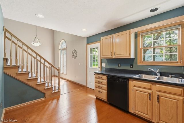20745 Sun Meadow Trail, Strongsville, OH 44149