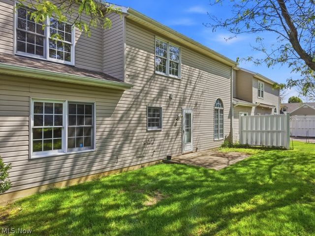 20745 Sun Meadow Trail, Strongsville, OH 44149