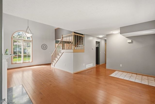 20745 Sun Meadow Trail, Strongsville, OH 44149