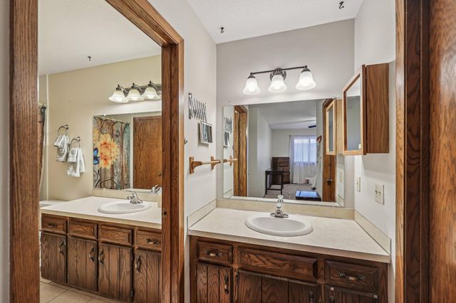 3806 Brookdale Circle N, Brooklyn Park, MN 55443