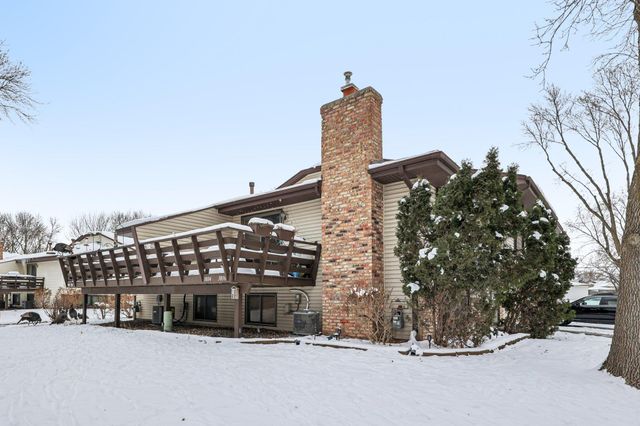 3806 Brookdale Circle N, Brooklyn Park, MN 55443