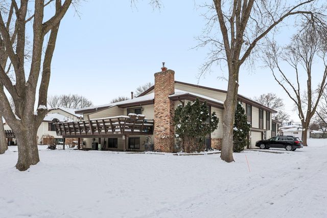 3806 Brookdale Circle N, Brooklyn Park, MN 55443