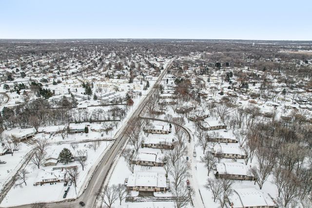 3806 Brookdale Circle N, Brooklyn Park, MN 55443